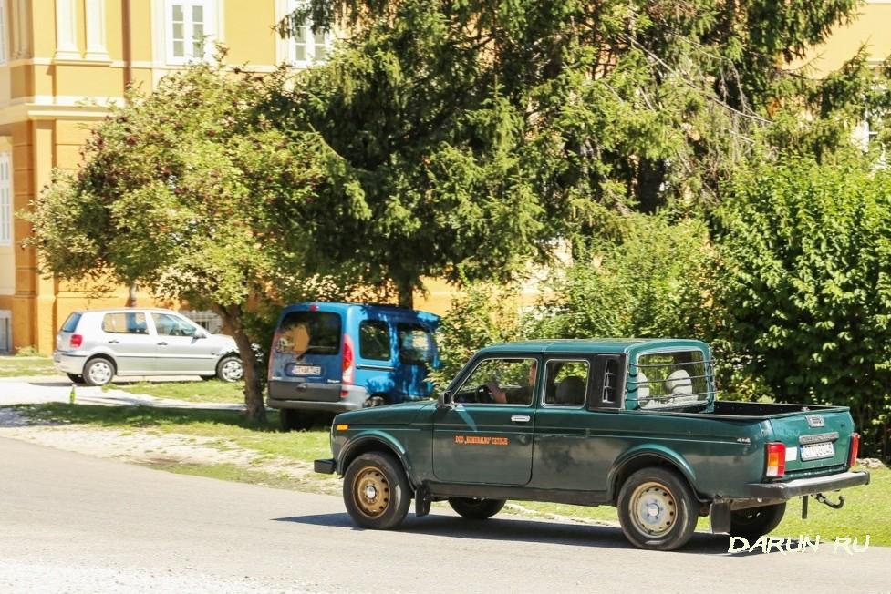 Старушка Нива пикап в Черногории лучший авто внедорожник