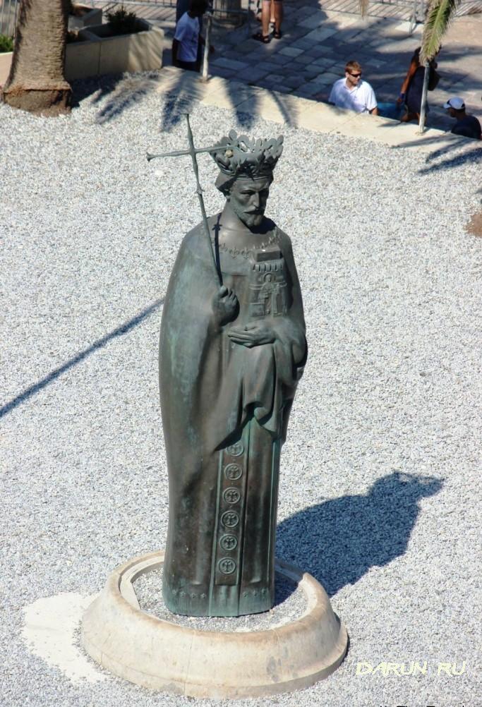 Памятник Королю Твртко основателю Герцег-Нови